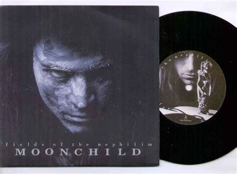  Fields of the Nephilim - Moonchild: Bir Gotik Baladın Rüyalarına Dalış